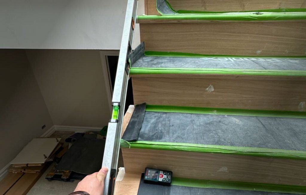 Measurement process for staircase building